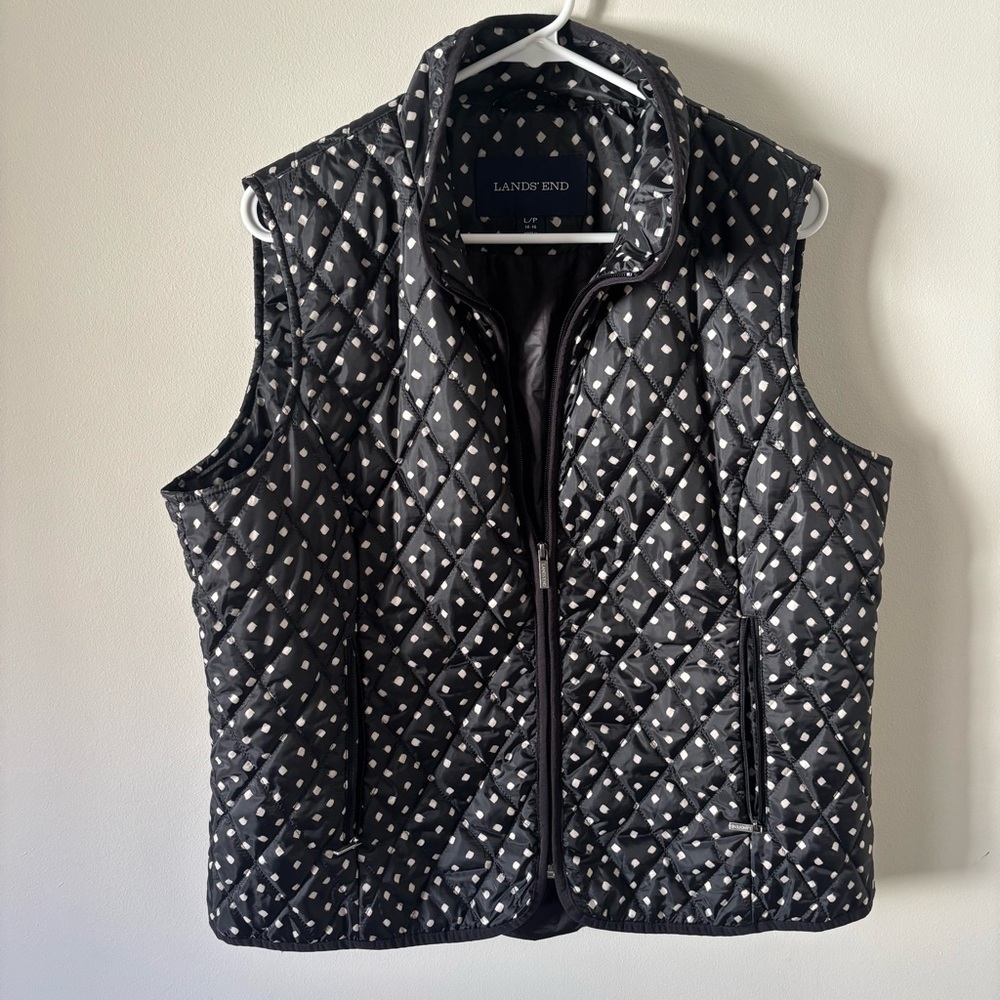 Lands' End Black Quilted Jacket with‎ Cream Dot Pattern